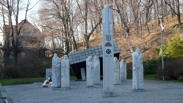 Budowa Pomnika Pamięci Górnictwa Wałbrzyskiego w Wałbrzychu przy al. Wyzwolenia